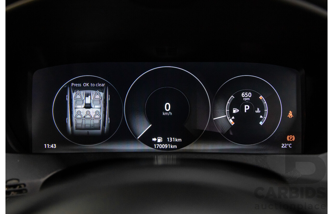 02/2017 Jaguar F-Pace 30d Portfolio (AWD) MY17 4d Wagon Glacier White Turbo Diesel V6 3.0L