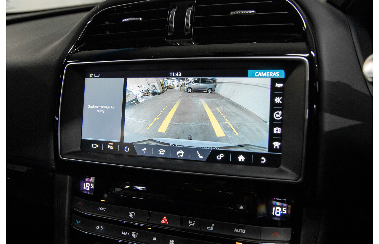 02/2017 Jaguar F-Pace 30d Portfolio (AWD) MY17 4d Wagon Glacier White Turbo Diesel V6 3.0L