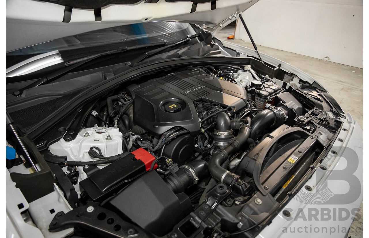 02/2017 Jaguar F-Pace 30d Portfolio (AWD) MY17 4d Wagon Glacier White Turbo Diesel V6 3.0L