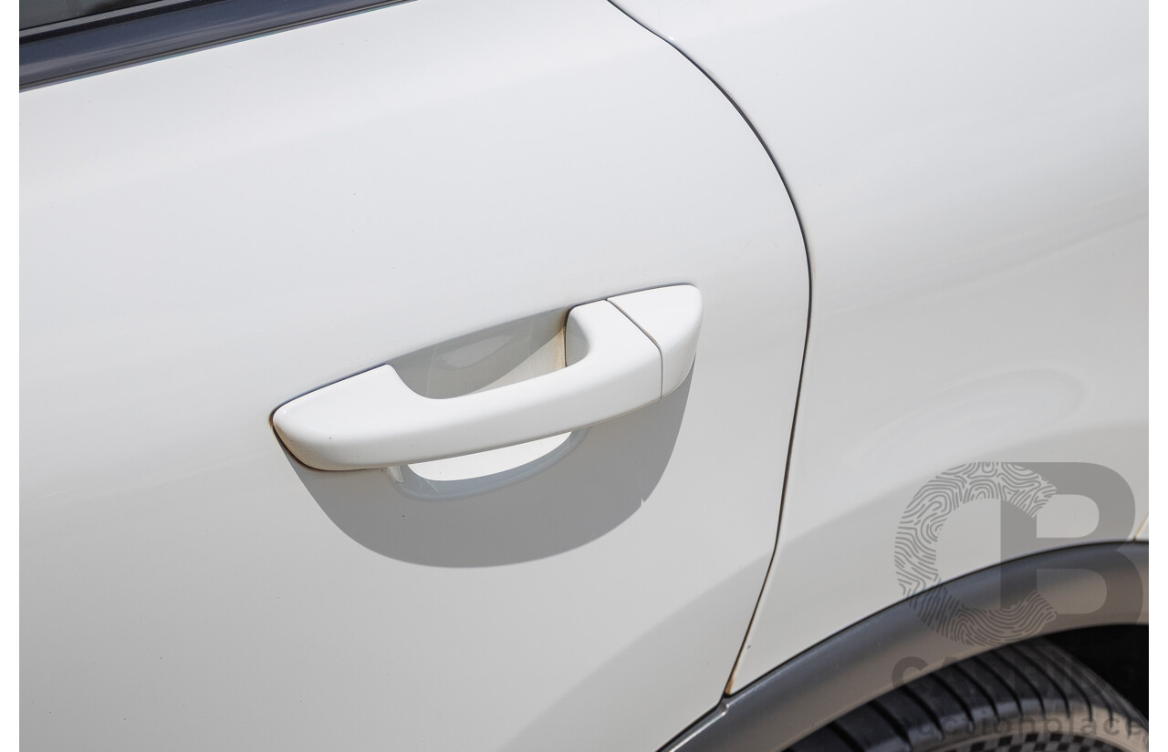 1/2014 Porsche Cayenne S (AWD) MY14 4D Wagon White Twin Turbo Diesel V8 4.1L