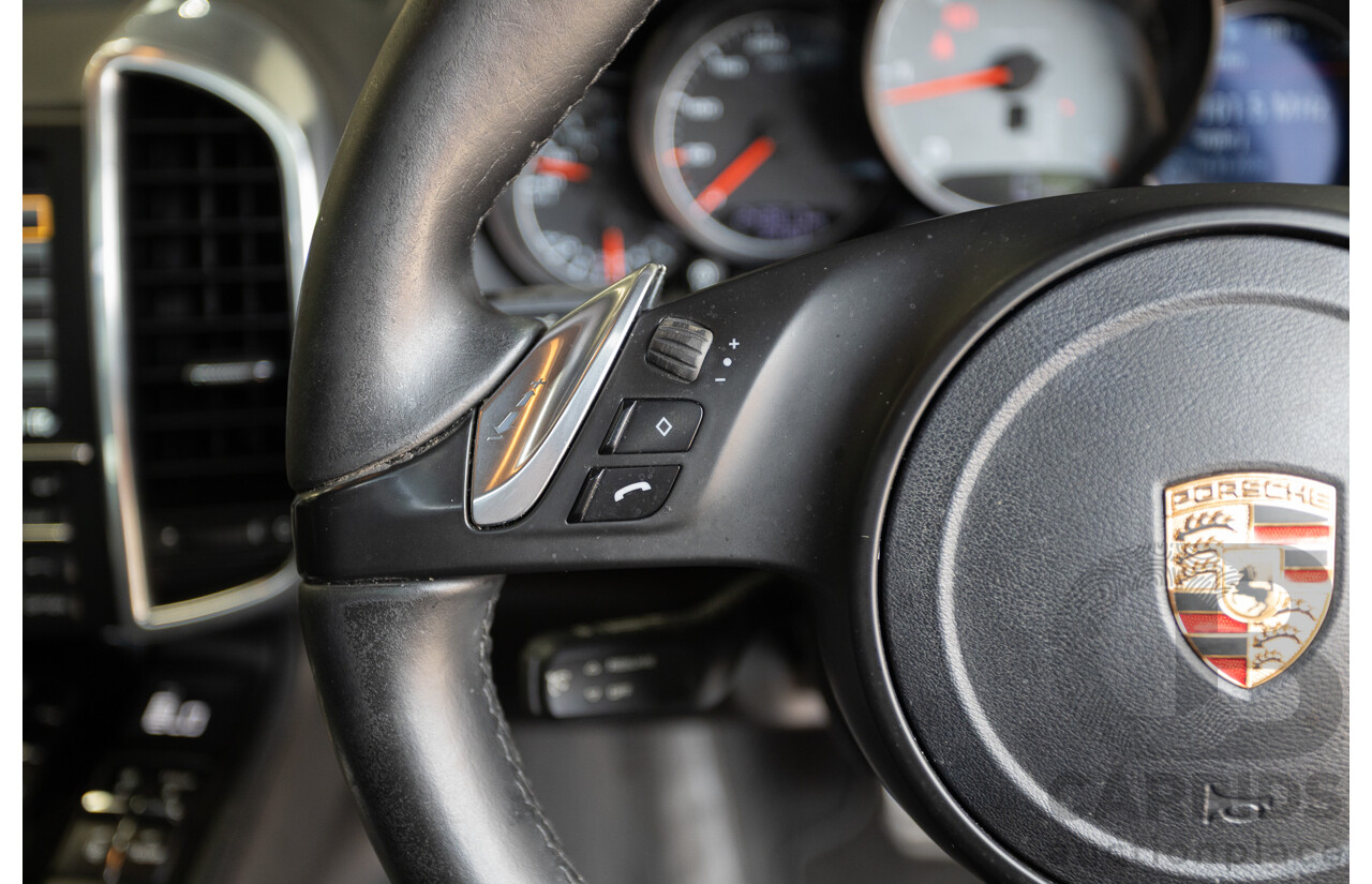 1/2014 Porsche Cayenne S (AWD) MY14 4D Wagon White Twin Turbo Diesel V8 4.1L