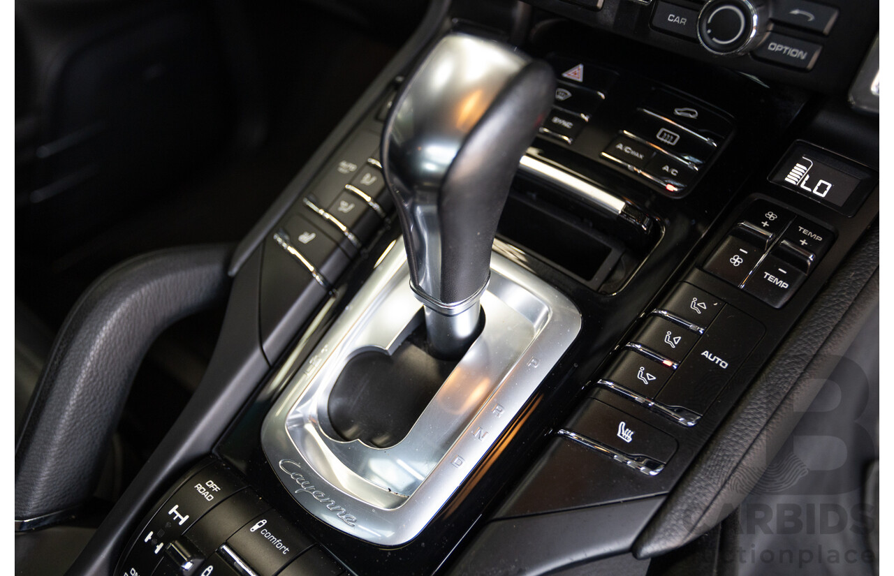 1/2014 Porsche Cayenne S (AWD) MY14 4D Wagon White Twin Turbo Diesel V8 4.1L