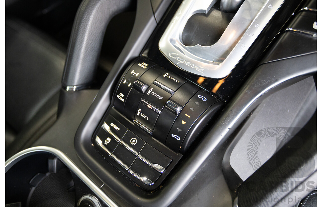 1/2014 Porsche Cayenne S (AWD) MY14 4D Wagon White Twin Turbo Diesel V8 4.1L