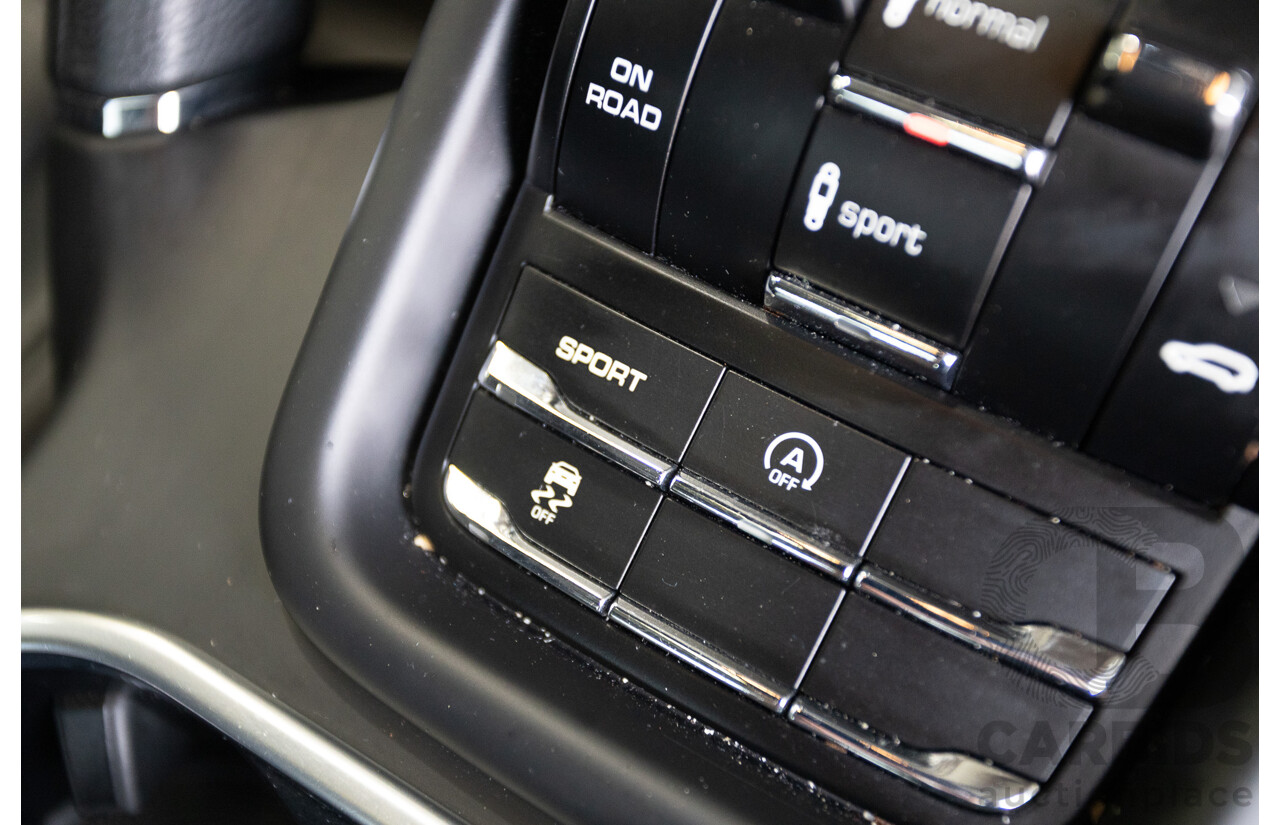 1/2014 Porsche Cayenne S (AWD) MY14 4D Wagon White Twin Turbo Diesel V8 4.1L