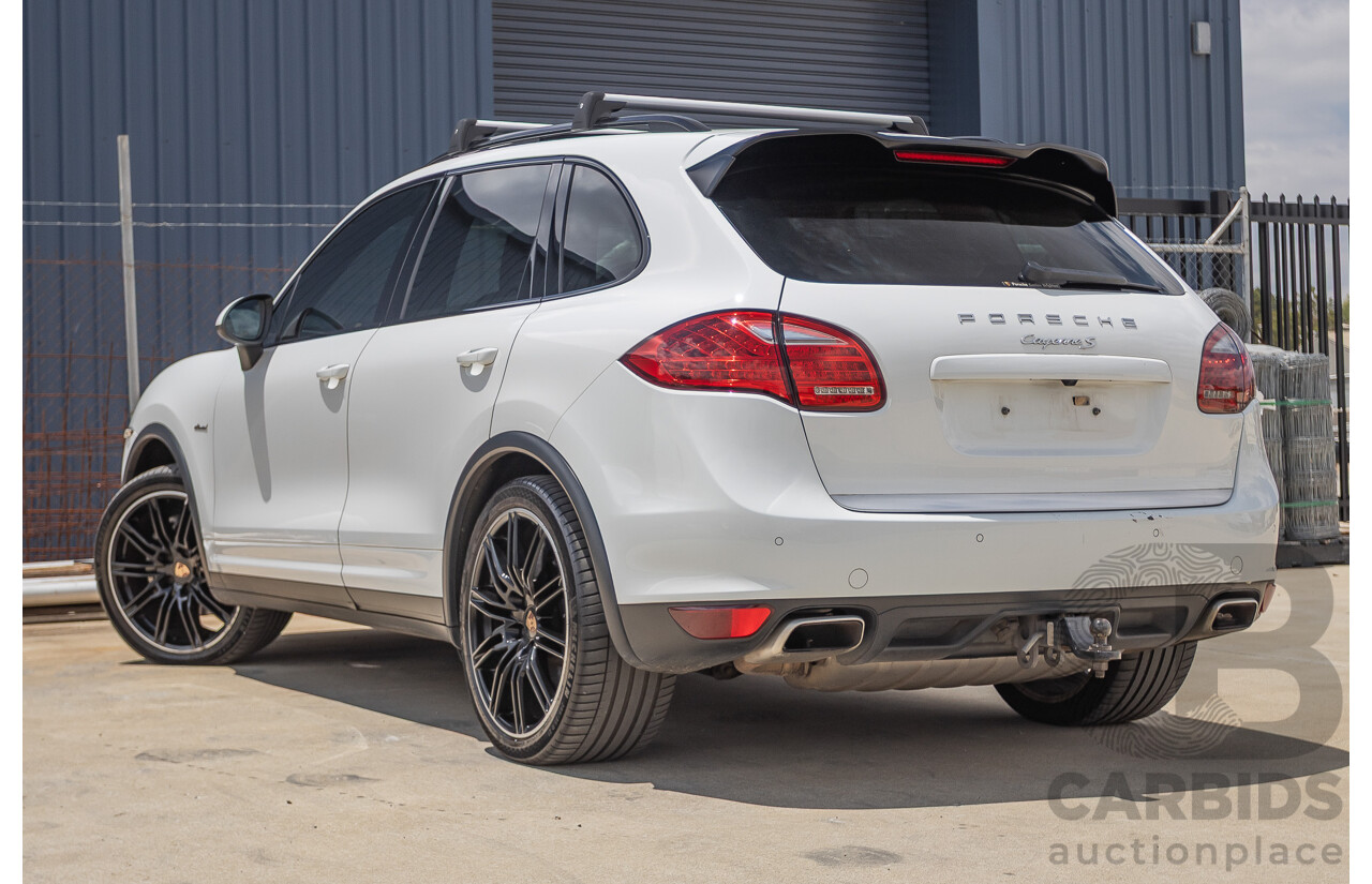 1/2014 Porsche Cayenne S (AWD) MY14 4D Wagon White Twin Turbo Diesel V8 4.1L