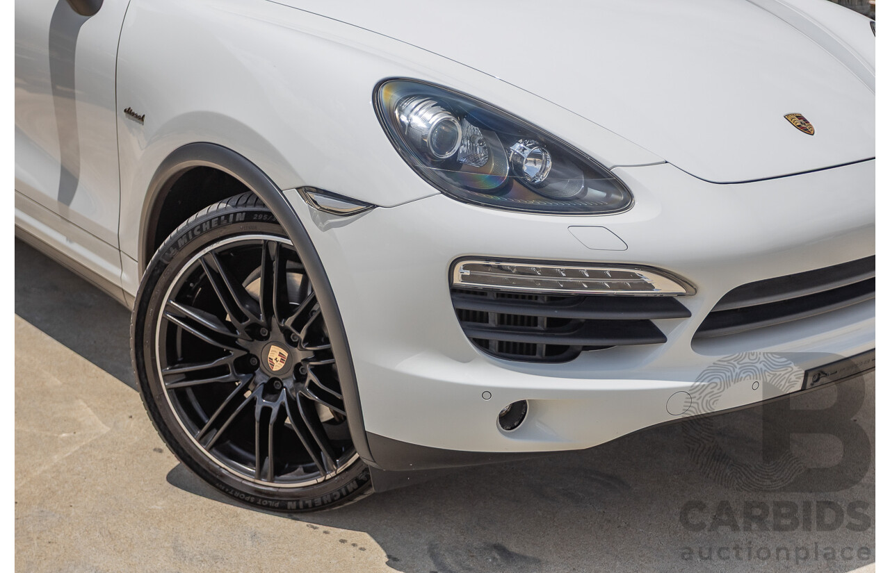1/2014 Porsche Cayenne S (AWD) MY14 4D Wagon White Twin Turbo Diesel V8 4.1L