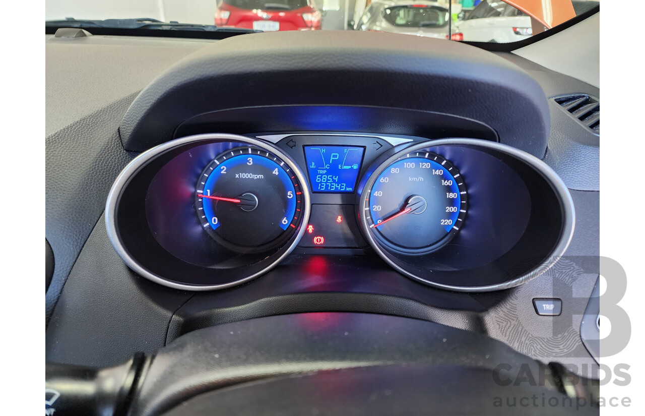 2/2014 Hyundai Ix35 Highlander (awd) LM SERIES II 4d Wagon Orange 2.0L