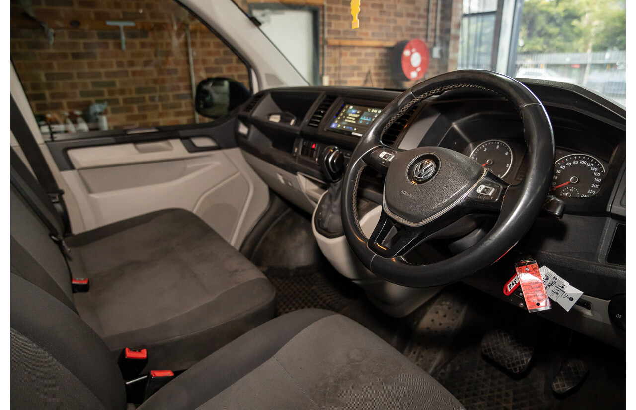 04/2019 Volkswagen Transporter TDI 340 SWB LOW FWD T6 MY19 Van Candy White 2.0L