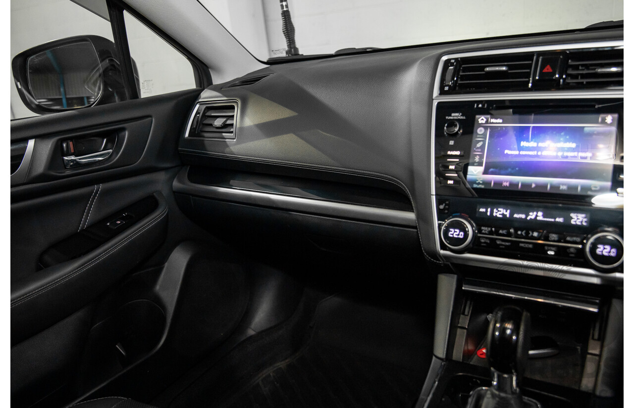 01/2018 Subaru Outback 2.5i Premium (AWD) MY18 4d Wagon Crystal White Pearl 2.5L