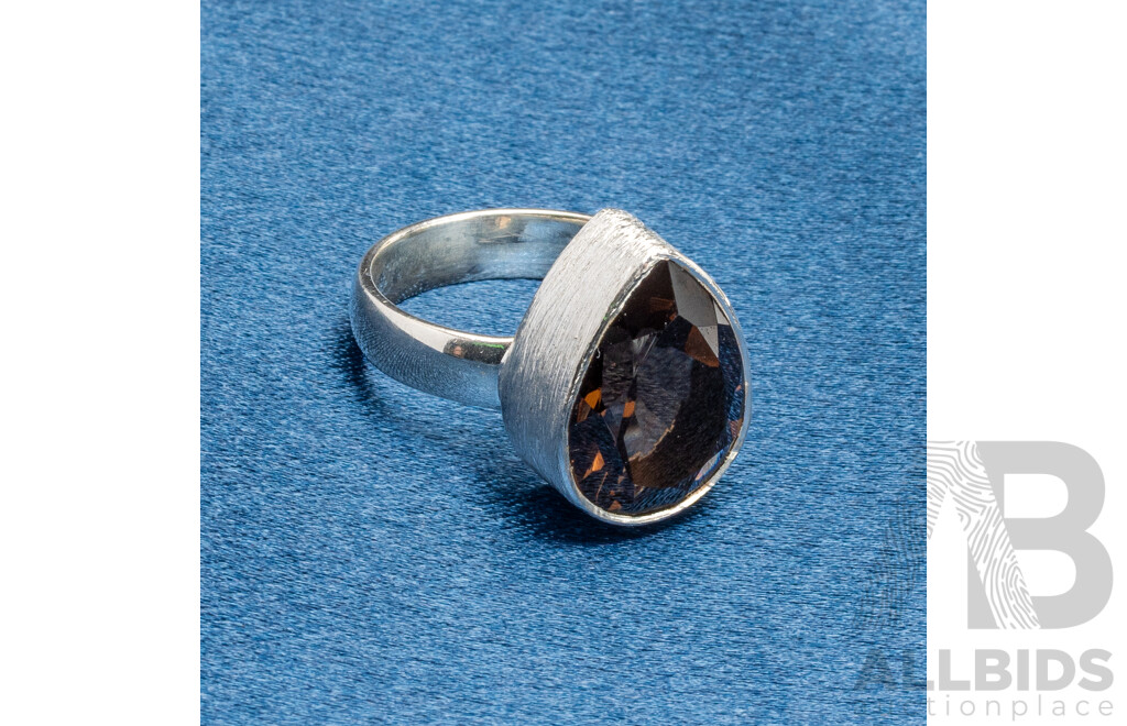 925 Sterling Silver Ring with Large Smokey Quartz - Size O