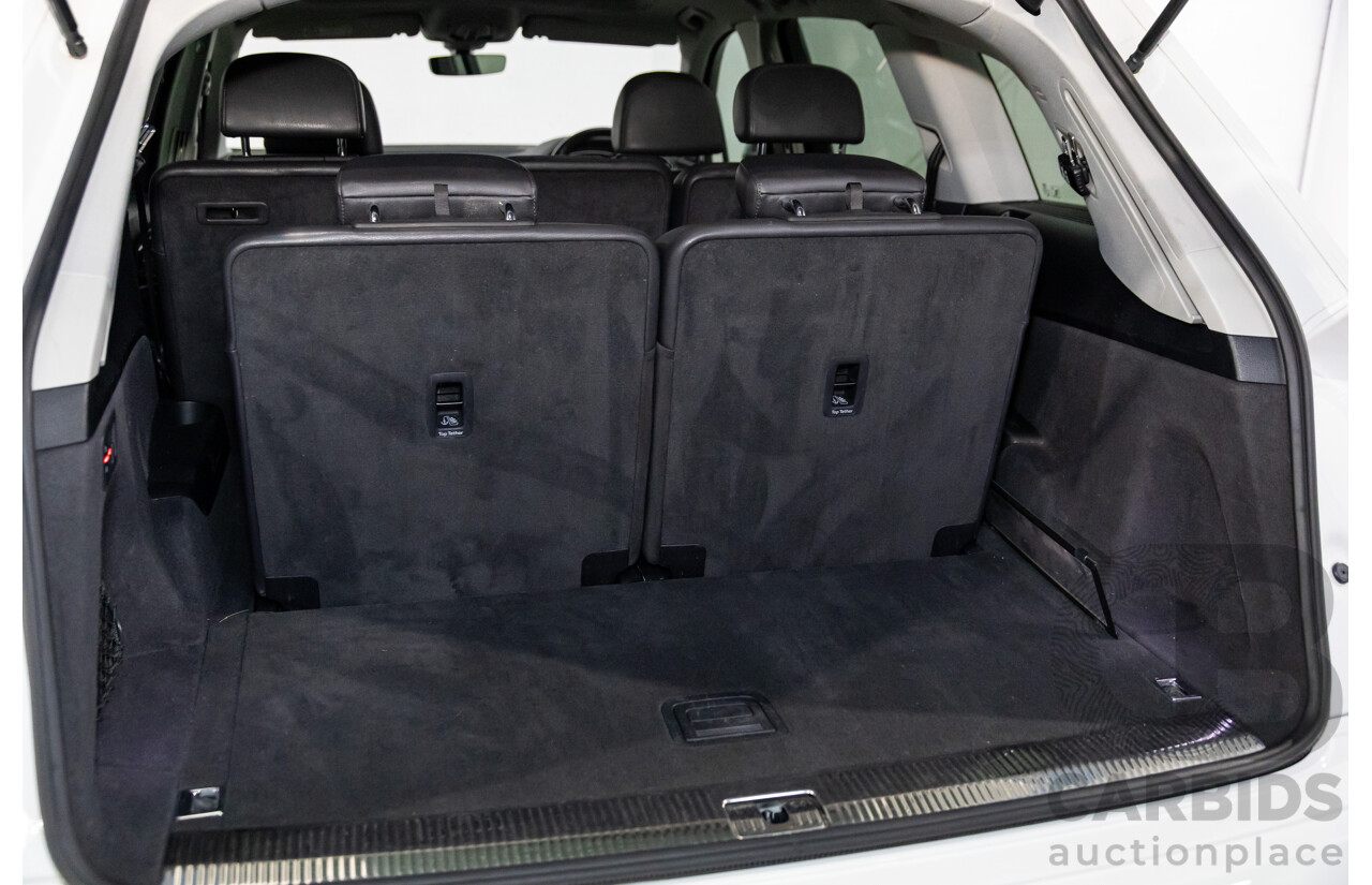 08/2018 Audi Q7 3.0 TDI Quattro (160kW AWD) 4M MY18 4d Wagon Carrara White Turbo Diesel V6 3.0L - 7 Seater