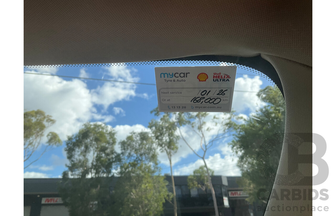 11/2012 Volvo XC60 3.2 Teknik DZ MY12 4d Wagon Mystic Silver Metallic V6 3.2L