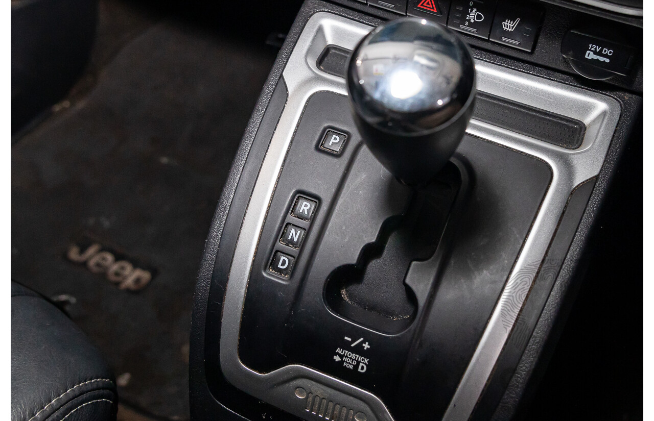 03/2016 Jeep Compass Limited (4x4) MK MY15 4d Wagon Brilliant Black Crystal Pearl 2.4L