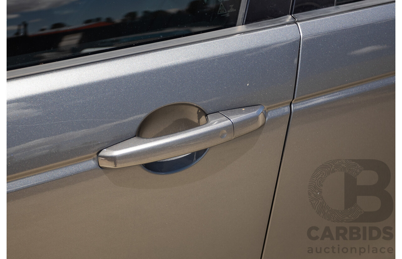 05/2017 Land Rover Discovery Sport TD4 150 HSE (AWD) LC MY17 4D Wagon Corris Grey Metallic Turbo Diesel 2.0L - 7 Seat