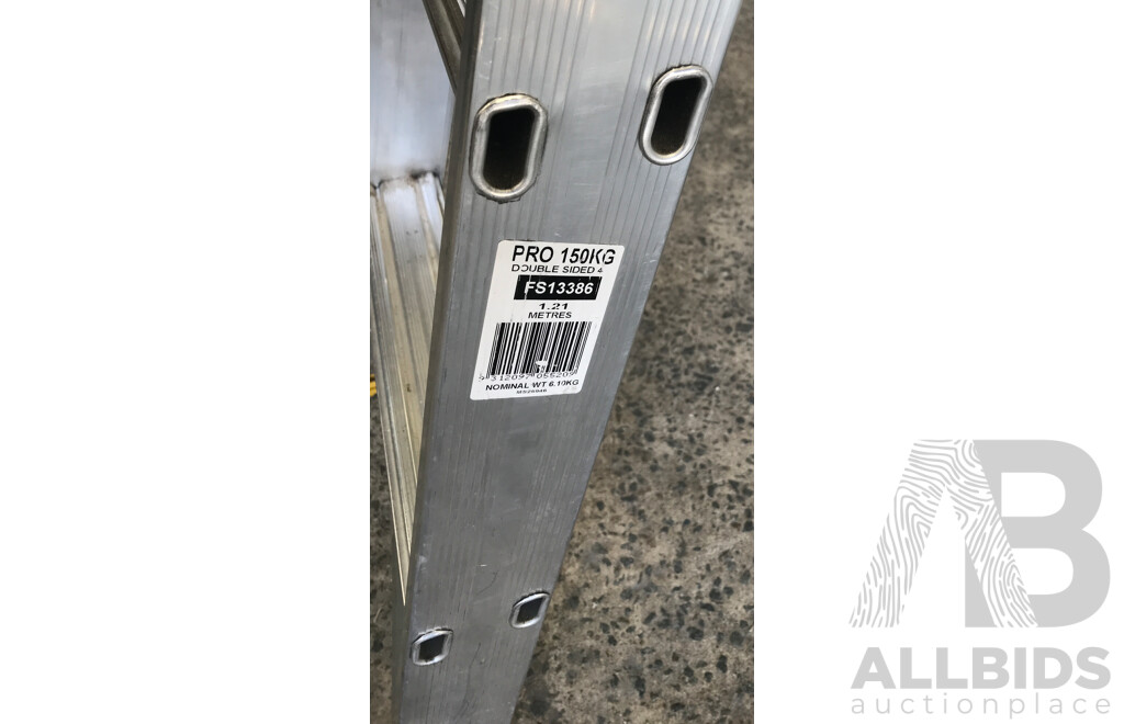 Bailey (FS13386) Double Sided 4 Step Ladder