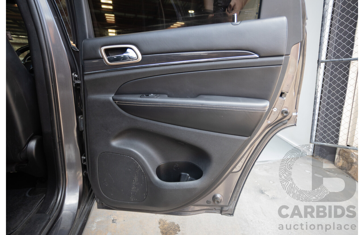 11/2016 Jeep Grand Cherokee Overland (4x4) WK MY15 4D Wagon Granite Crystal Metallic 3.6L V6