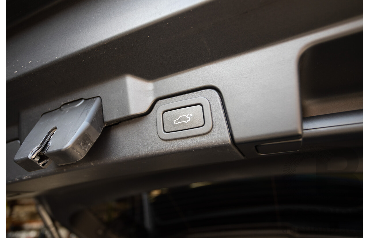 8/2016 Range Rover Evoque TD4 180 HSE Dynamic (AWD) LV MY17 5D Wagon Waitomo Grey Turbo Diesel 2.0L