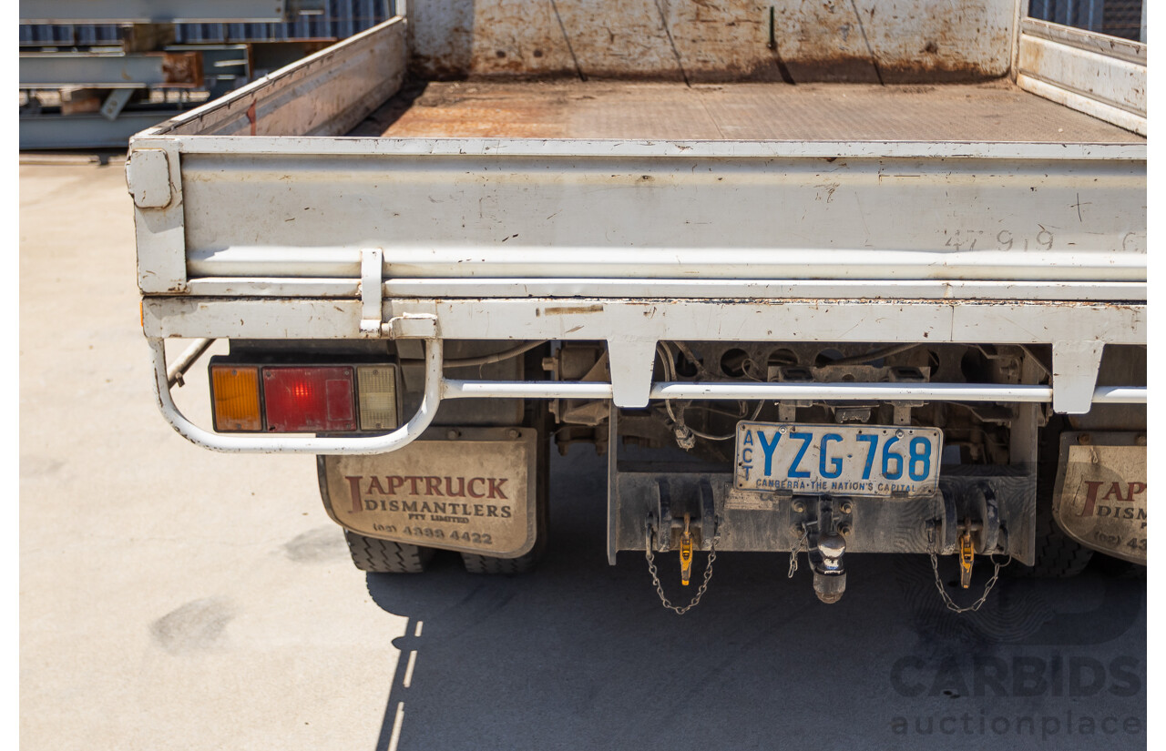 06/1994 Isuzu NPR400 Medium Tray Top Truck 4x2 White Diesel 4.3L