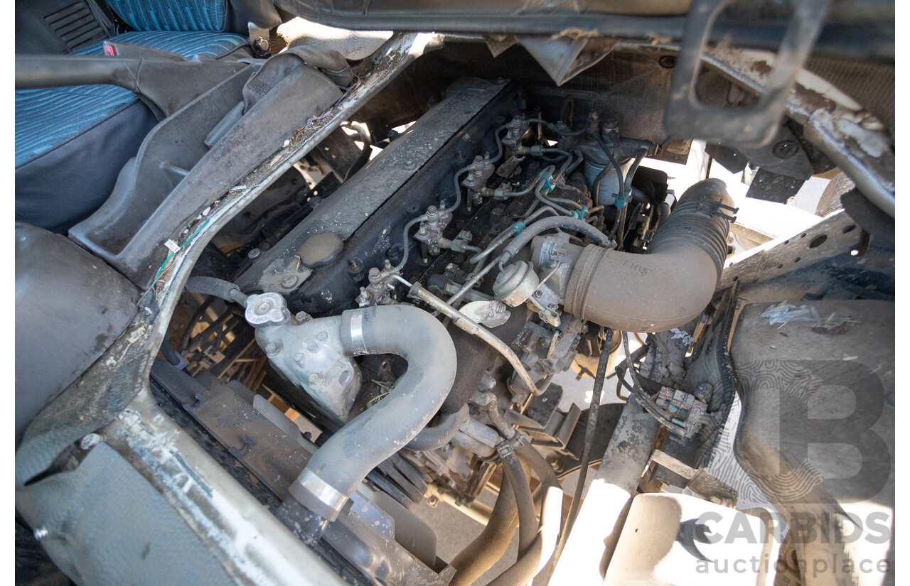 06/1994 Isuzu NPR400 Medium Tray Top Truck 4x2 White Diesel 4.3L