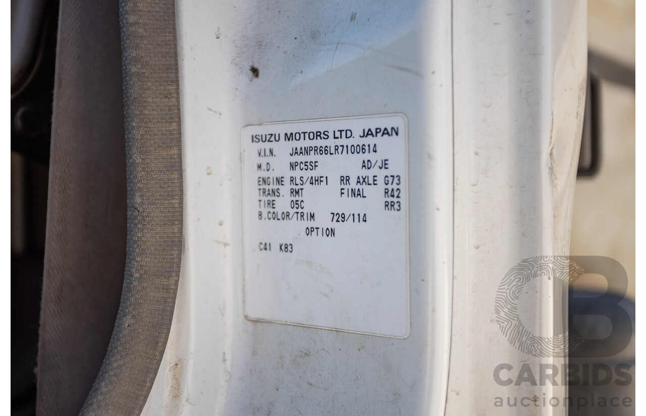 06/1994 Isuzu NPR400 Medium Tray Top Truck 4x2 White Diesel 4.3L