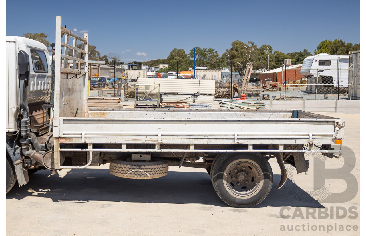 06/1994 Isuzu NPR400 Medium Tray Top Truck 4x2 White Diesel 4.3L