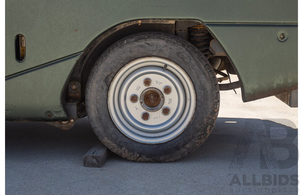 Circa 2009 Green Machine 636HS Air Sweeper (Enclosed A/C Cab)