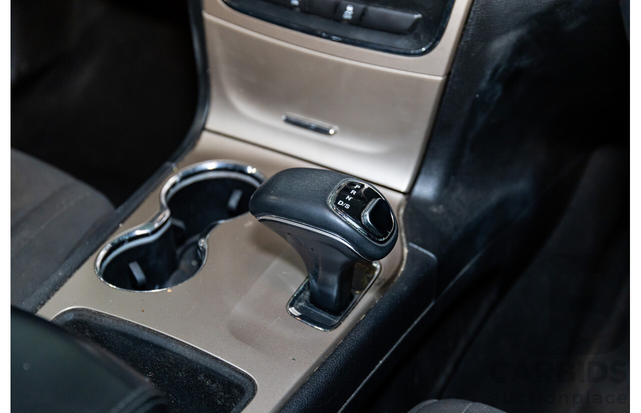 10/2014 Jeep Grand Cherokee Laredo (4x2) WK MY14 4d Wagon Bright White V6 3.6L