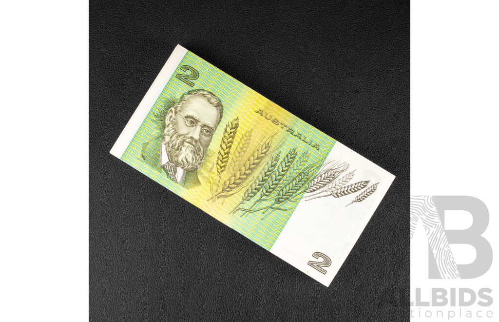 One Hundred Australian 1985 Two Dollar Notes, Johnston/Fraser R89, Consecutive LBD 027346 - LBD 027445