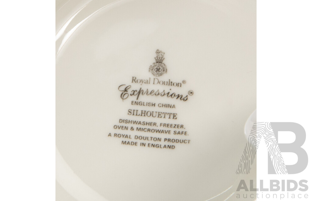 Royal Doulton Signature Pattern Forty Seven Piece Fine Bone China Dining Set