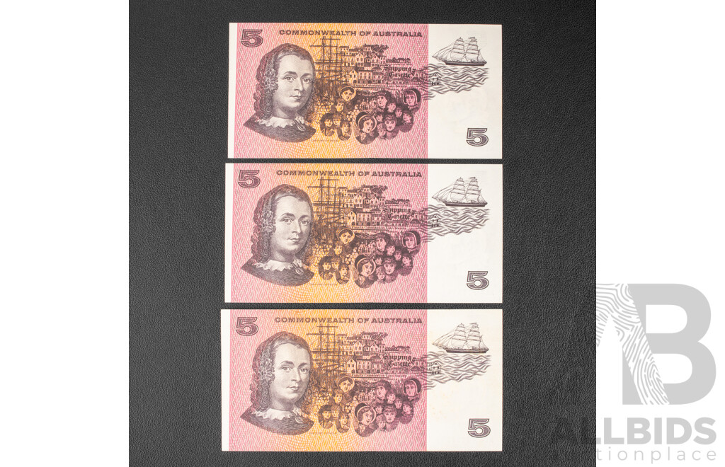 Three Australian Five Dollar Banknotes 1969, Phillips/Randall Consecutive NEA 7120513-NEA 7120514 and NEA 712538