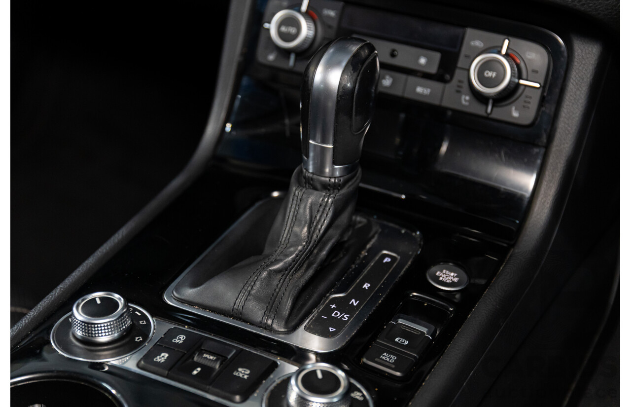 09/2016 Volkswagen Touareg V6 Wolfsburg Edition (AWD) 7P MY17 4d Wagon Pure White Turbo Diesel V6 3.0L