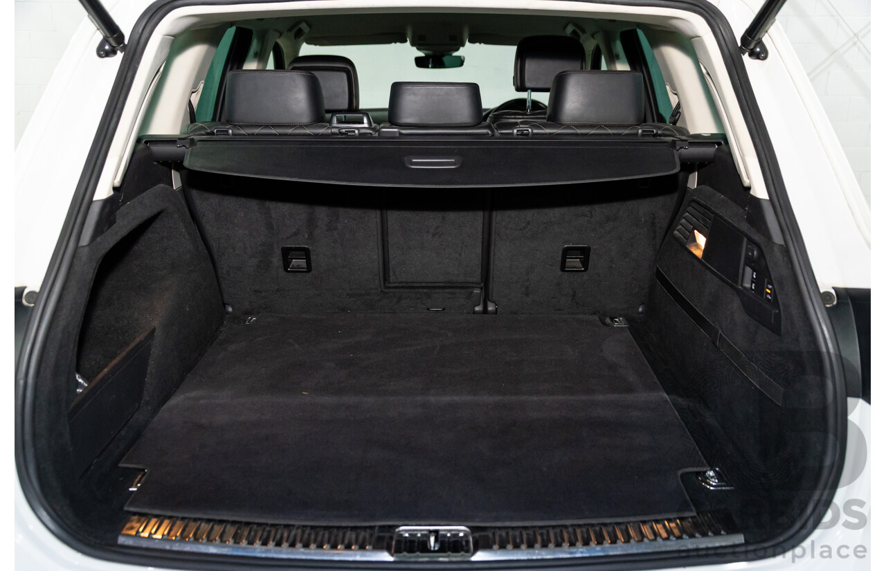 09/2016 Volkswagen Touareg V6 Wolfsburg Edition (AWD) 7P MY17 4d Wagon Pure White Turbo Diesel V6 3.0L