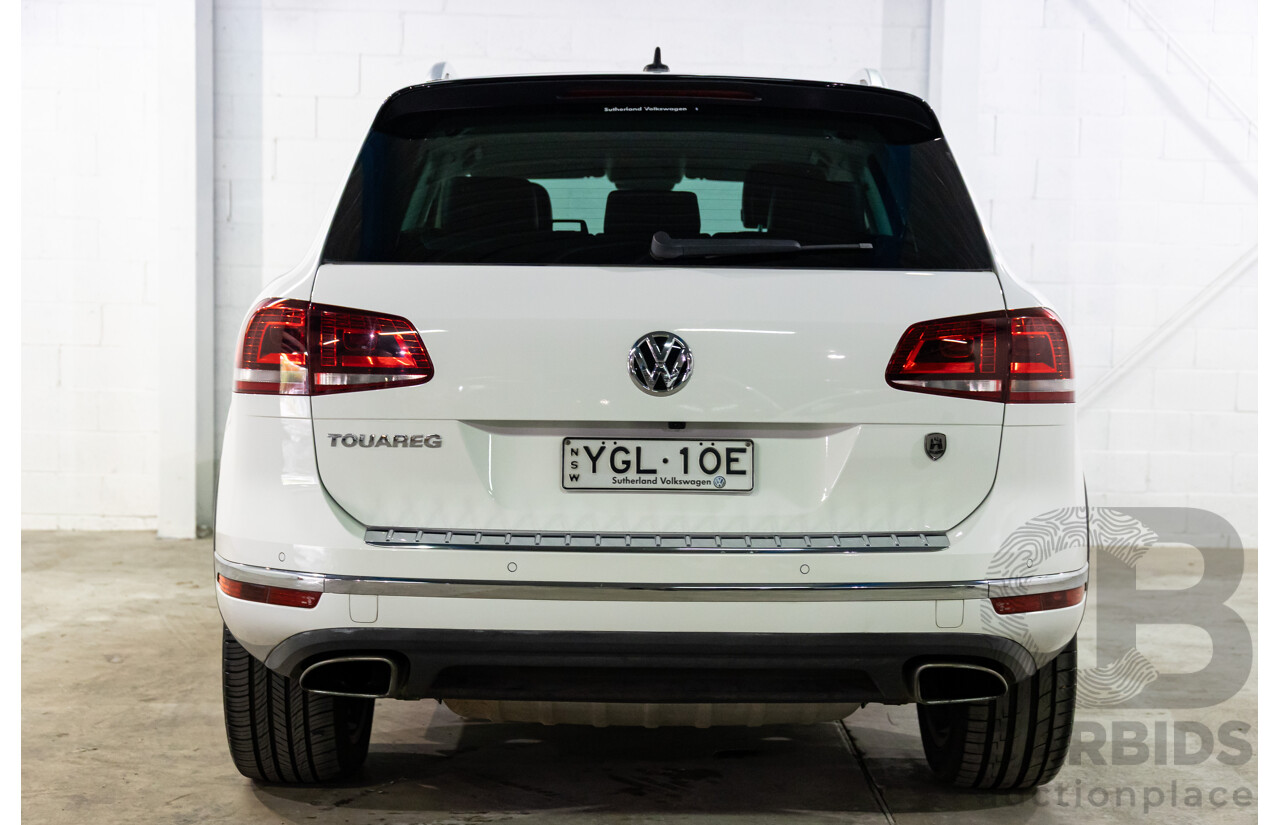 09/2016 Volkswagen Touareg V6 Wolfsburg Edition (AWD) 7P MY17 4d Wagon Pure White Turbo Diesel V6 3.0L