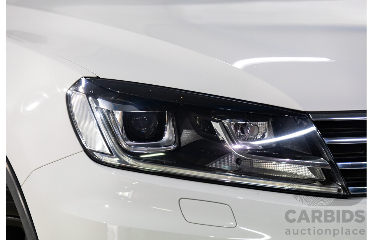 09/2016 Volkswagen Touareg V6 Wolfsburg Edition (AWD) 7P MY17 4d Wagon Pure White Turbo Diesel V6 3.0L