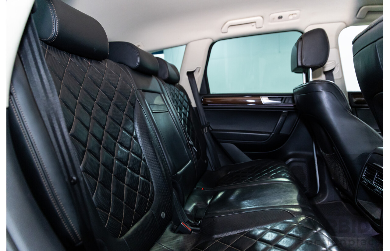 09/2016 Volkswagen Touareg V6 Wolfsburg Edition (AWD) 7P MY17 4d Wagon Pure White Turbo Diesel V6 3.0L