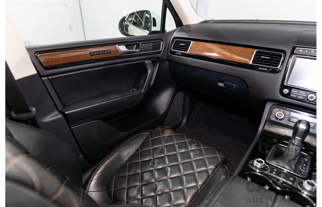 09/2016 Volkswagen Touareg V6 Wolfsburg Edition (AWD) 7P MY17 4d Wagon Pure White Turbo Diesel V6 3.0L