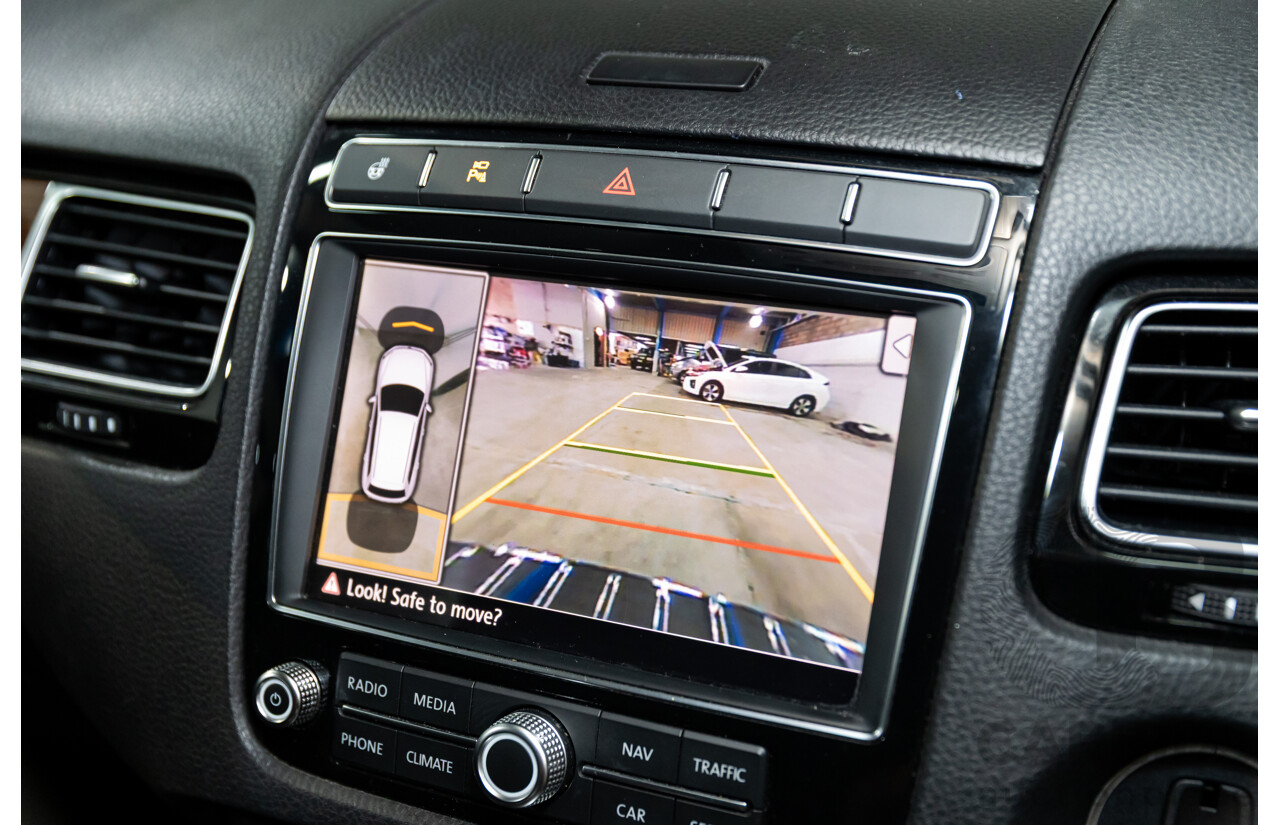 09/2016 Volkswagen Touareg V6 Wolfsburg Edition (AWD) 7P MY17 4d Wagon Pure White Turbo Diesel V6 3.0L