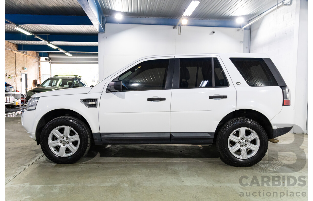 1/2014 Land Rover Freelander 2 TD4 (4x4) LF MY14 4d Wagon Fuji White Turbo Diesel 2.2L