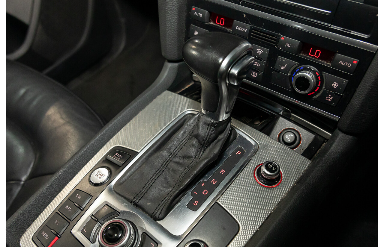 11/2012 Audi Q7 S-Line 3.0 TDI Quattro MY12 4d Wagon Orca Black Metallic Turbo Diesel V6 3.0L