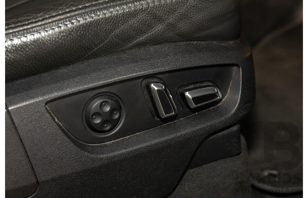 11/2012 Audi Q7 S-Line 3.0 TDI Quattro MY12 4d Wagon Orca Black Metallic Turbo Diesel V6 3.0L