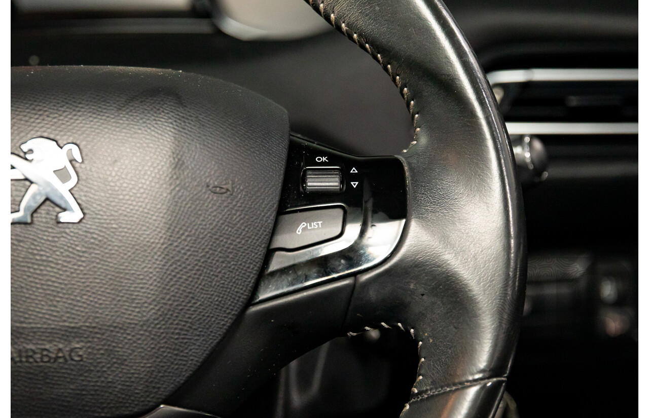 10/2014 Peugeot 308 Active T9 5d Hatchback Bianca White Turbo 1.2L