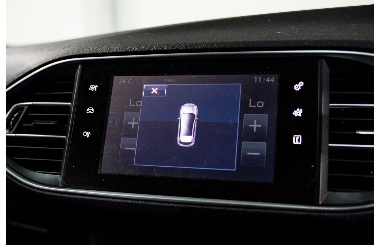 10/2014 Peugeot 308 Active T9 5d Hatchback Bianca White Turbo 1.2L