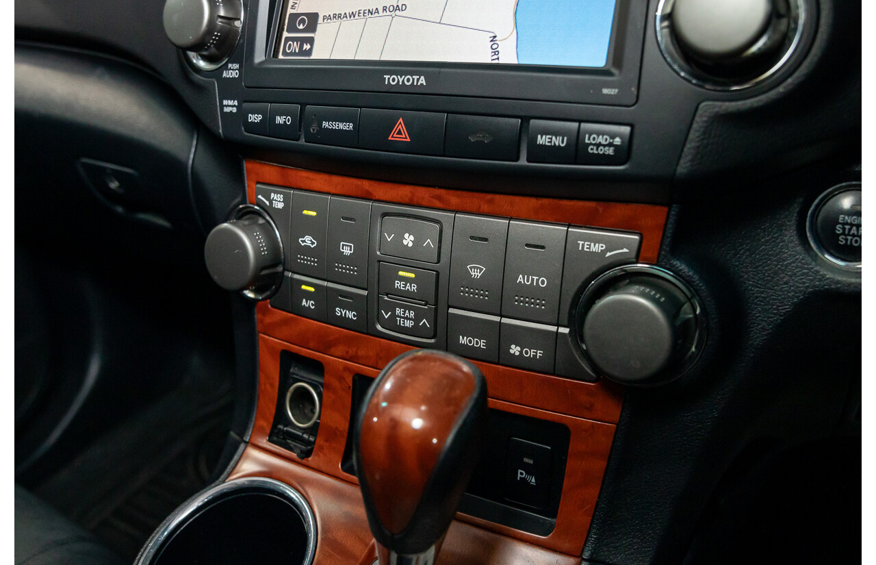 11/2009 Toyota Kluger Grande (4x4) GSU45R 4d Wagon Classic Silver Metallic V6 3.5L