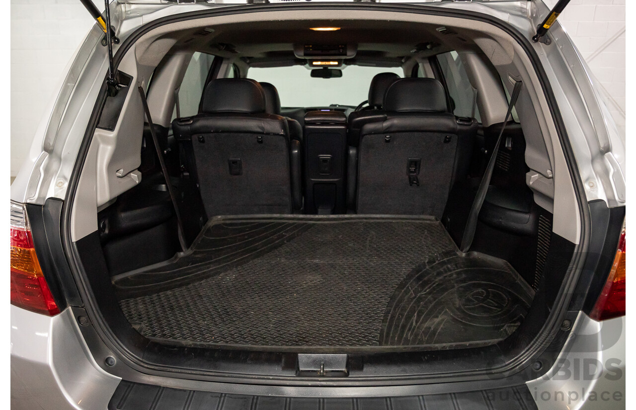 11/2009 Toyota Kluger Grande (4x4) GSU45R 4d Wagon Classic Silver Metallic V6 3.5L