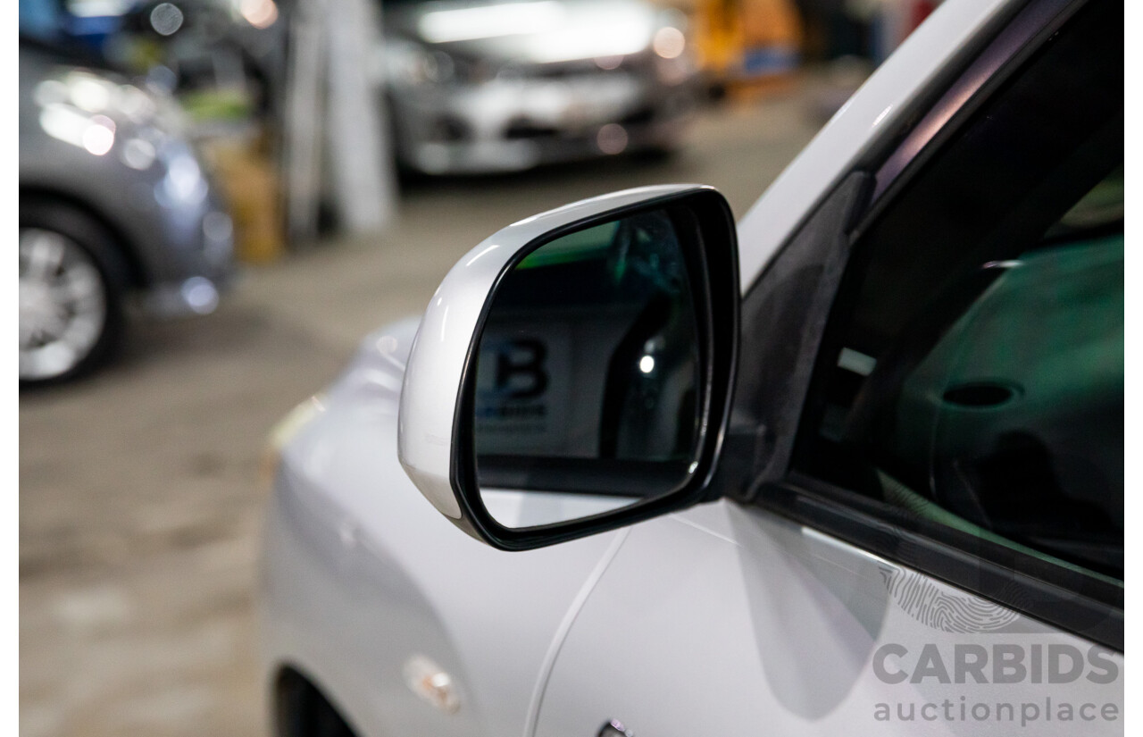 11/2009 Toyota Kluger Grande (4x4) GSU45R 4d Wagon Classic Silver Metallic V6 3.5L