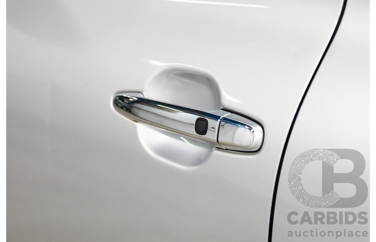 11/2009 Toyota Kluger Grande (4x4) GSU45R 4d Wagon Classic Silver Metallic V6 3.5L