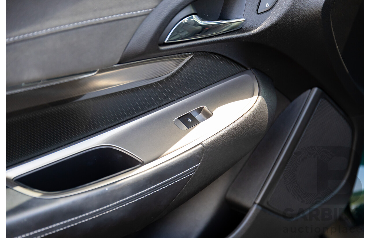 04/2017 Holden Calais V (RWD) VF II MY17 4d Sportwagon Regal Peacock Metallic V8 6.2L