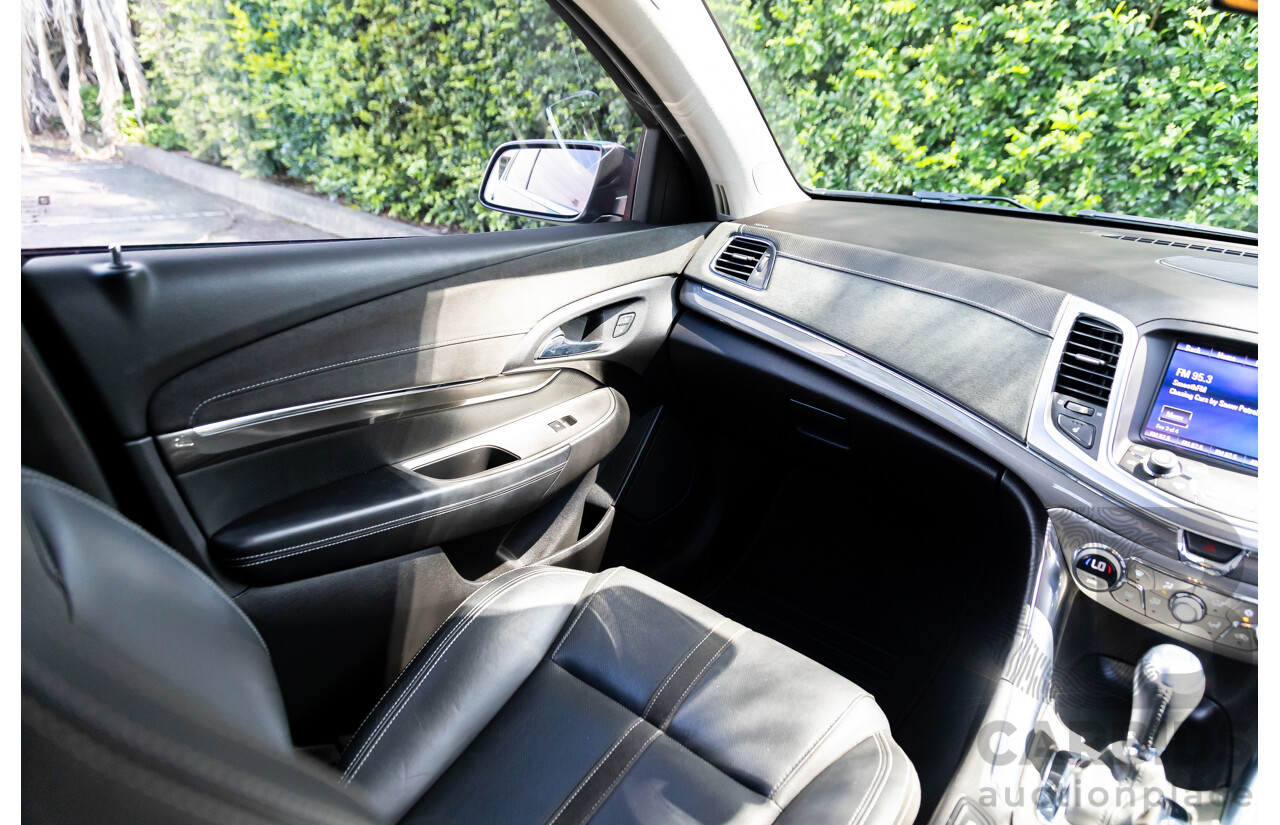 04/2017 Holden Calais V (RWD) VF II MY17 4d Sportwagon Regal Peacock Metallic V8 6.2L