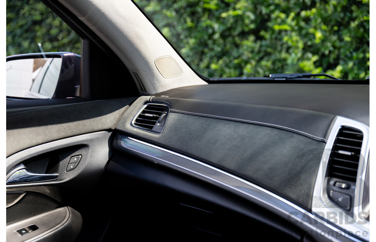 04/2017 Holden Calais V (RWD) VF II MY17 4d Sportwagon Regal Peacock Metallic V8 6.2L