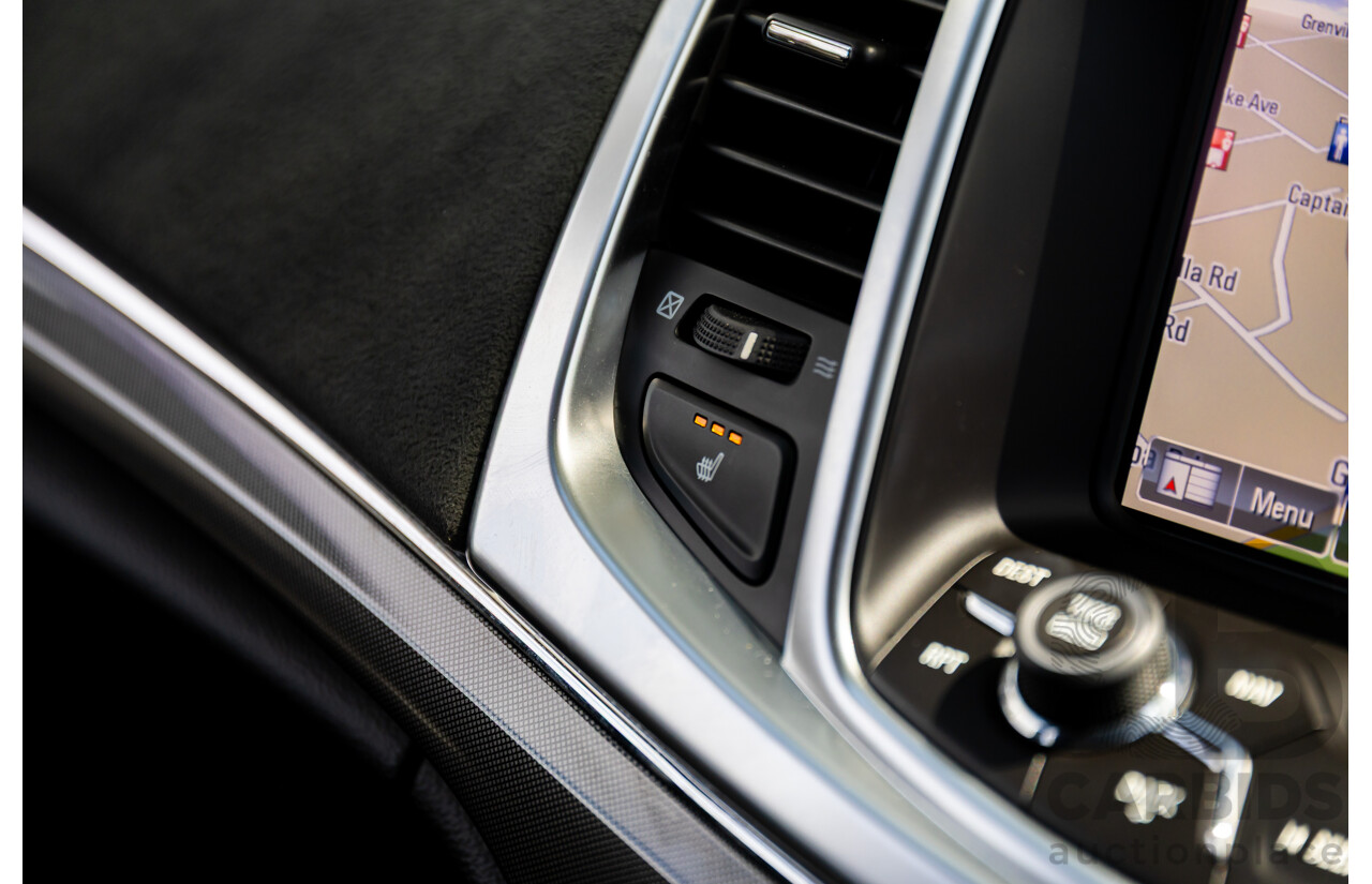 04/2017 Holden Calais V (RWD) VF II MY17 4d Sportwagon Regal Peacock Metallic V8 6.2L